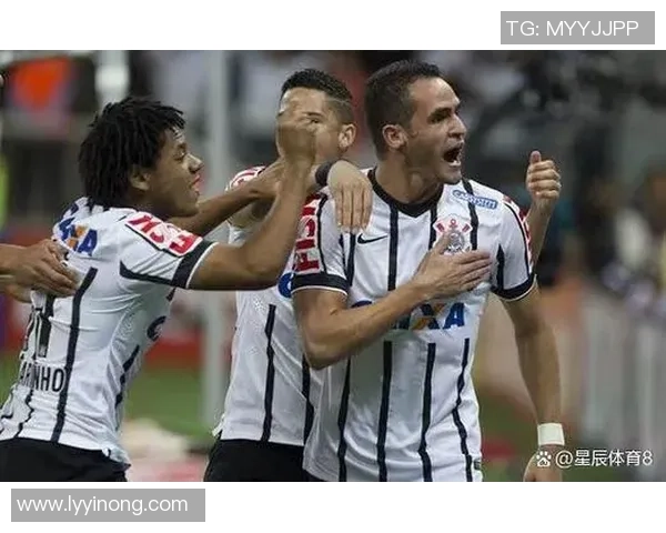 桑托斯与科林蒂安激战正酣比赛结果揭晓引发球迷热议